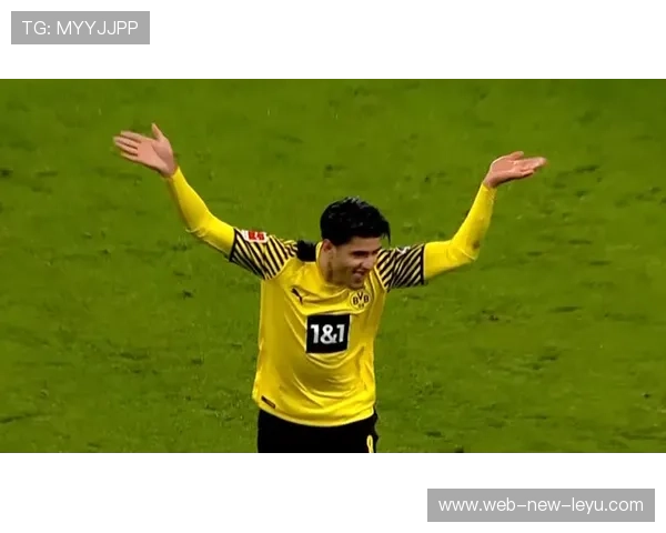 布鲁诺送出倒三角回传